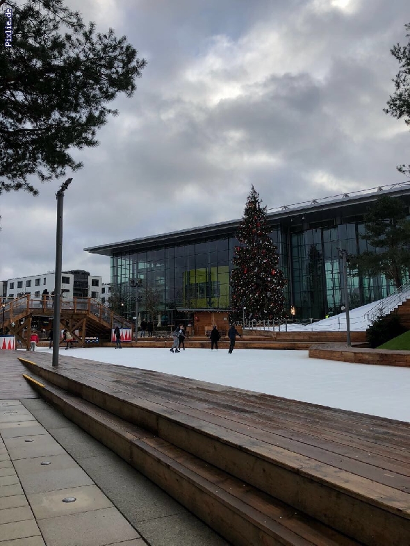 http://www.beruflichesgymnasium.de/pixlie/cache/vs_Phaeno 2017_23 Autostadt. Dez. 2017. Foto Schüler.JPG